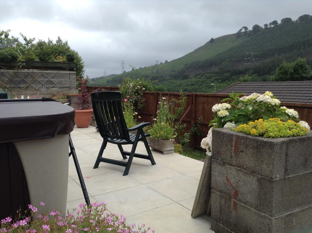 The Mount Pleasant Inn Merthyr Tydfil Exterior foto