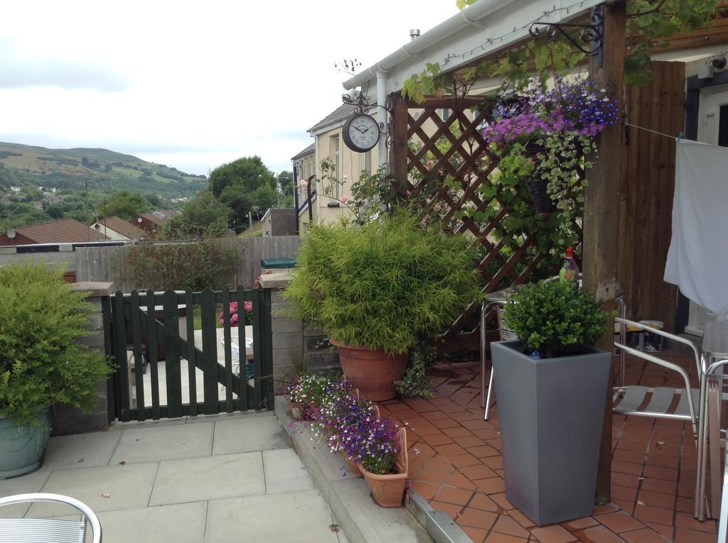 The Mount Pleasant Inn Merthyr Tydfil Exterior foto